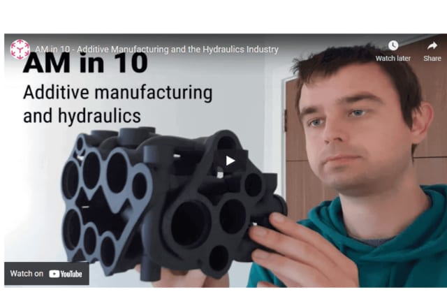 Gen3D was founded in 2018 by professors from the University of Bath’s Department of Mechanical Engineering: Vimal Dhokia, Wesley Essink, and Joseph Flynn.