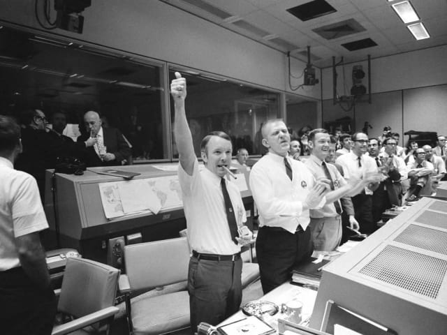 Mission Control celebrates the Apollo 13 splashdown. (Image courtesy of NASA.)