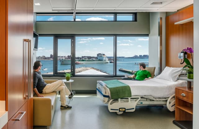Key-operated windows at Spaulding Rehabilitation Center make it possible for staff to let in natural air, in the eventof an emergency. (Image courtesy of Steinkamp Photography.)