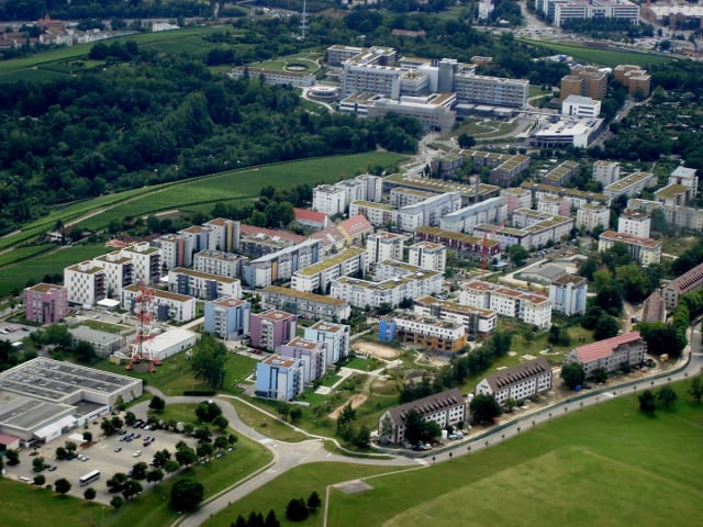 The green roofs of Stuttgart. (Image courtesy of the Nature of Cities.)