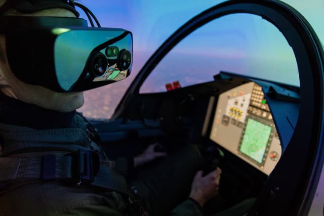 Microsoft brings 'Flight Simulator' to the VR headsets people care about