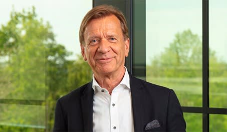 The collaboration with Northvolt secures deliveries of high-quality, more durable battery cells for our fully electric cars, says Håkan Samuelsson, CEO of Volvo Car Group. The collaboration with Northvolt will also enable us to strengthen our development capacity internally.