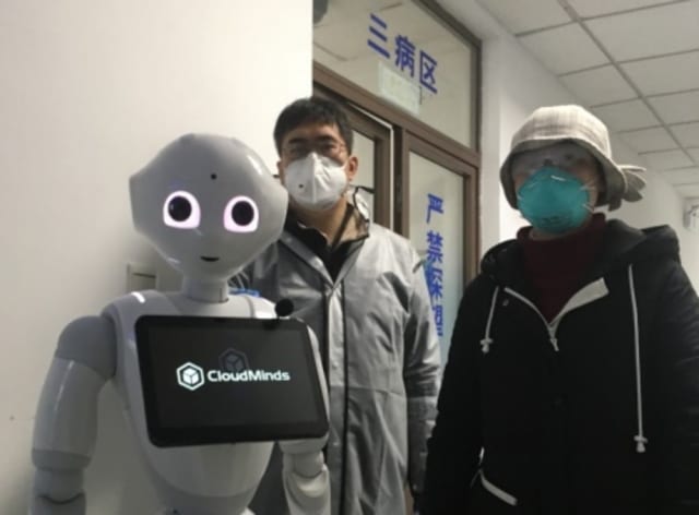 A CloudMinds robot at the Sixth People’s Hospital in Shanghai, China, helps combat the coronavirus. (Image courtesy of Business Wire.)