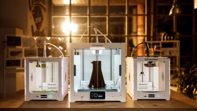 The Ultimaker S5 allows open materials.