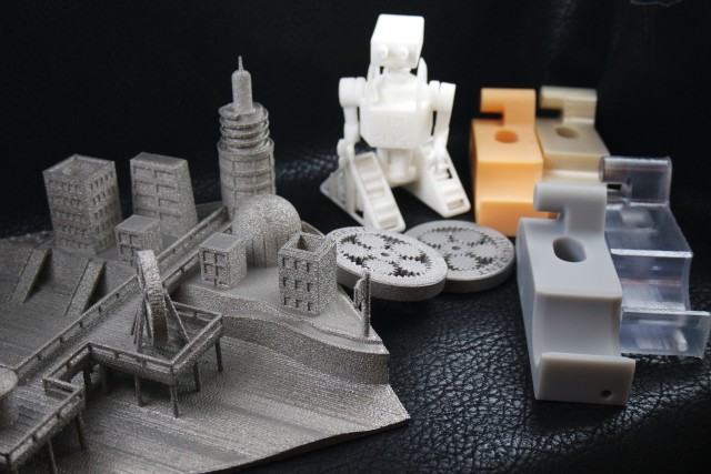 Figure 1. Parts from Arcam, Concept Laser, EOS, 3D Systems, Envisiontec and Stratasys machinery.