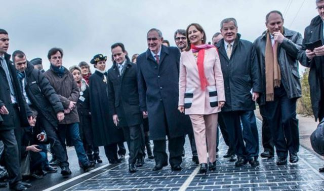 Ségolène Royal, Minister of Environment, Energy and Sea, inaugurates the Solar Roadway.  Image courtesy of Department of Environment, Energy and Sea (France)