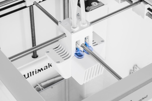 The easily swappable print core. (Image courtesy of Ultimaker.)