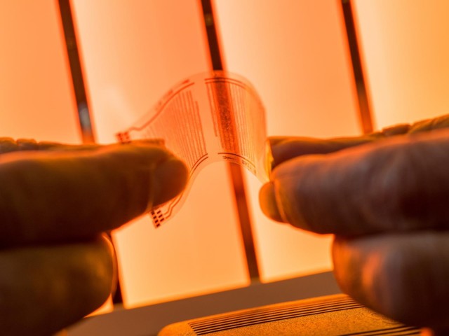 The lightweight flexibility of organic semiconductors haa many applications in the IoT industry. (Image courtesy of Nic Delves-Broughton, University of Bath.)