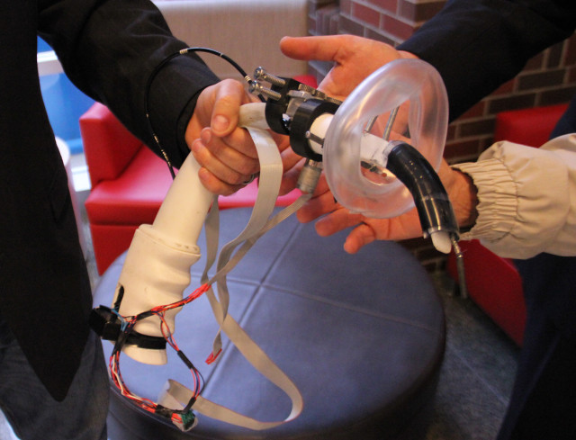 Robotic intubation device in development at the OSU College of Engineering. (Image courtesy of Ohio State University.)