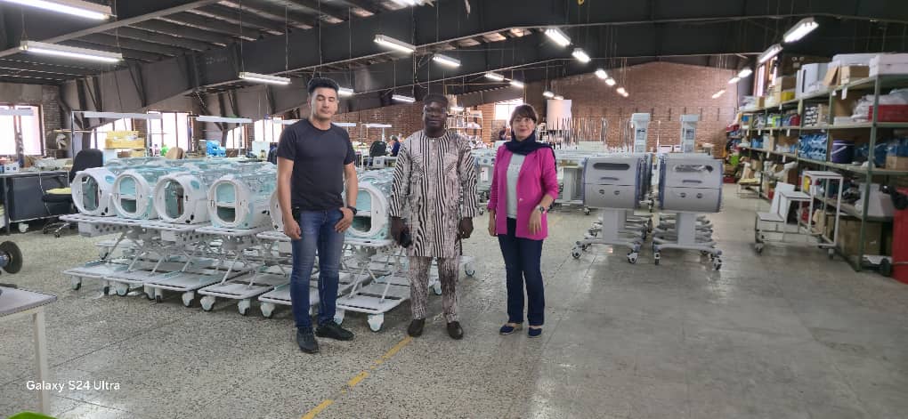 Fourniture d'équipements biomédicaux