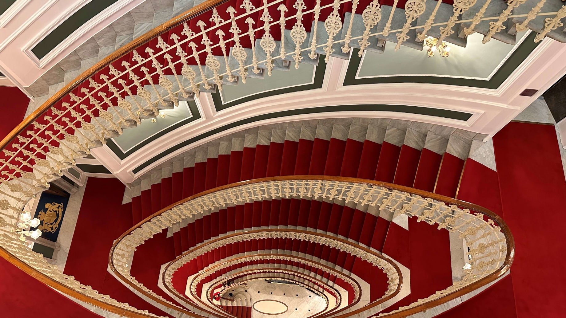 A Deluxe Night at the Bristol Palaceimage