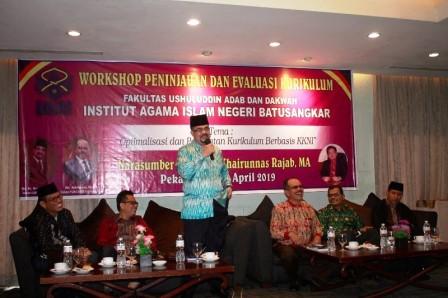 IAIN Batusangkar Gelar Workshop Dan Evaluasi Kurikulum min
