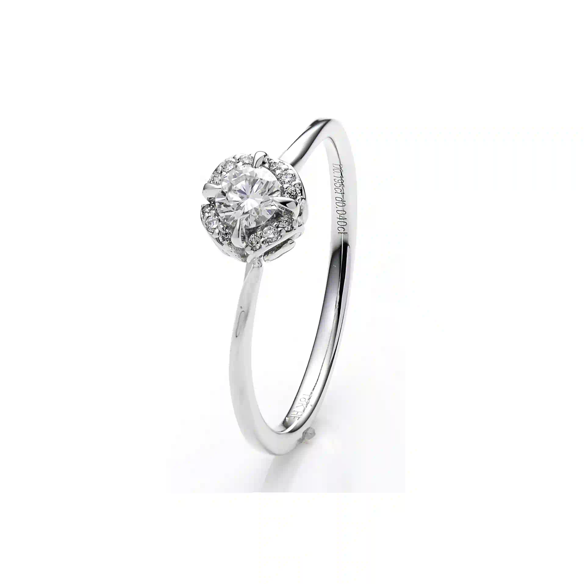 Diamond Ring in White Gold