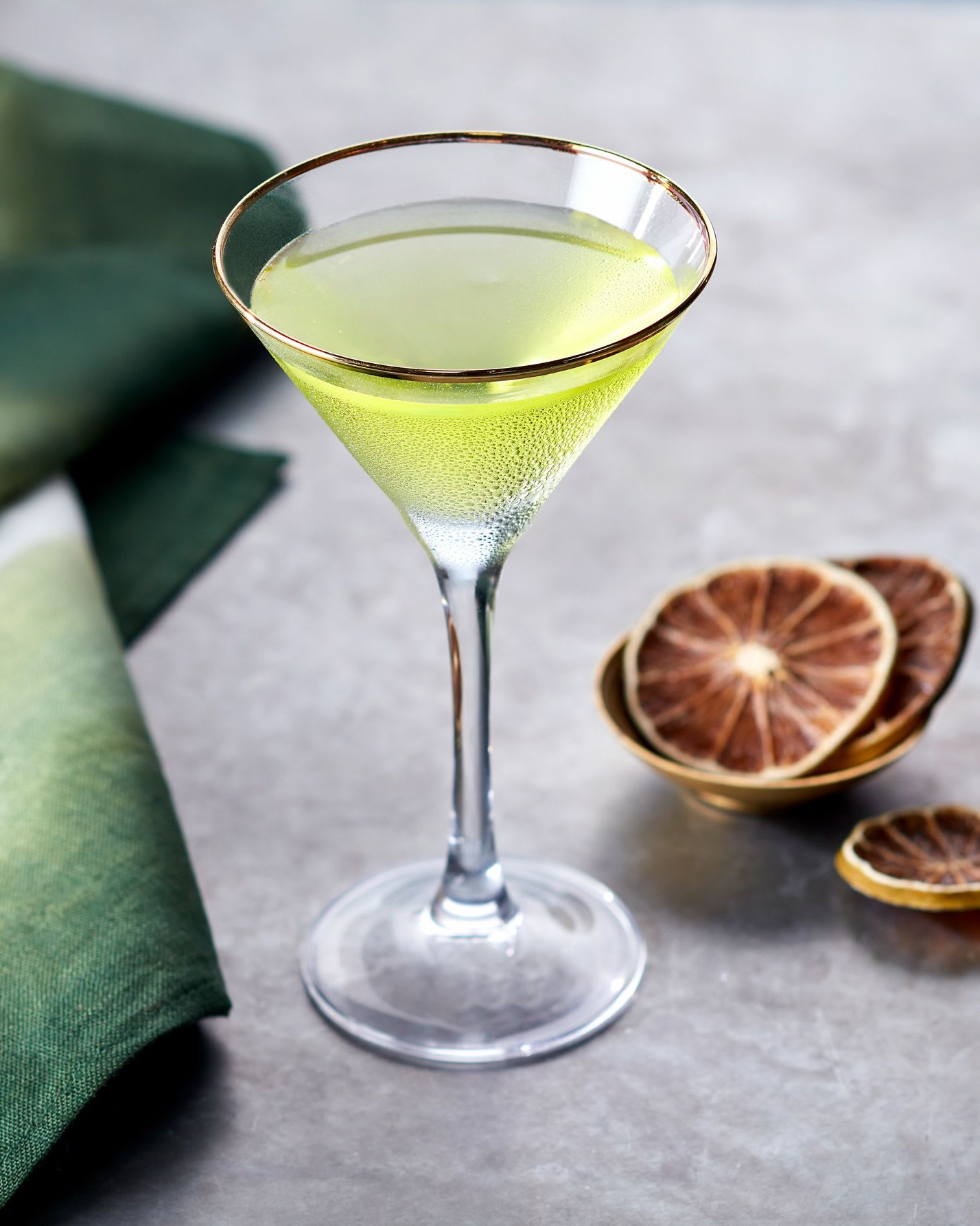 gimlet lime cocktail drink gimlet lime cocktail drink
