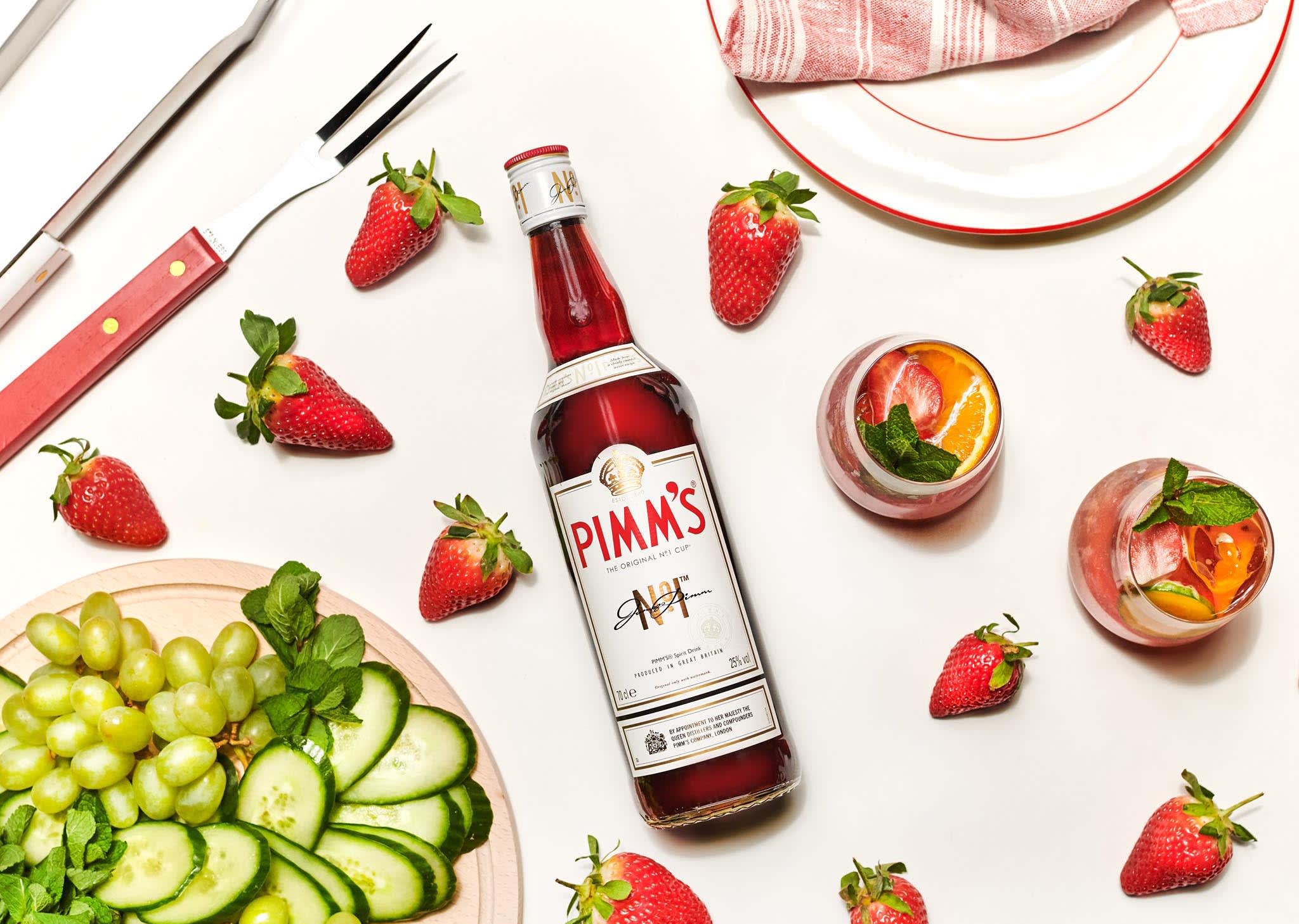 Pimm's No 1 Cup with strawberries Pimm's No 1 Cup with strawberries