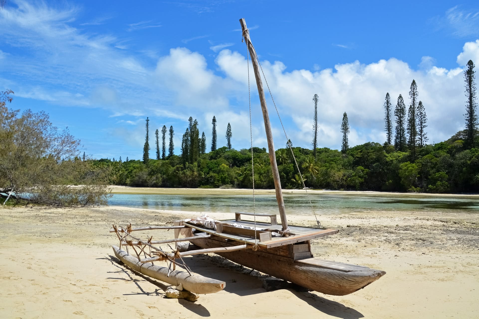 Traditional Polynesian Boat Traditional Polynesian Boat
