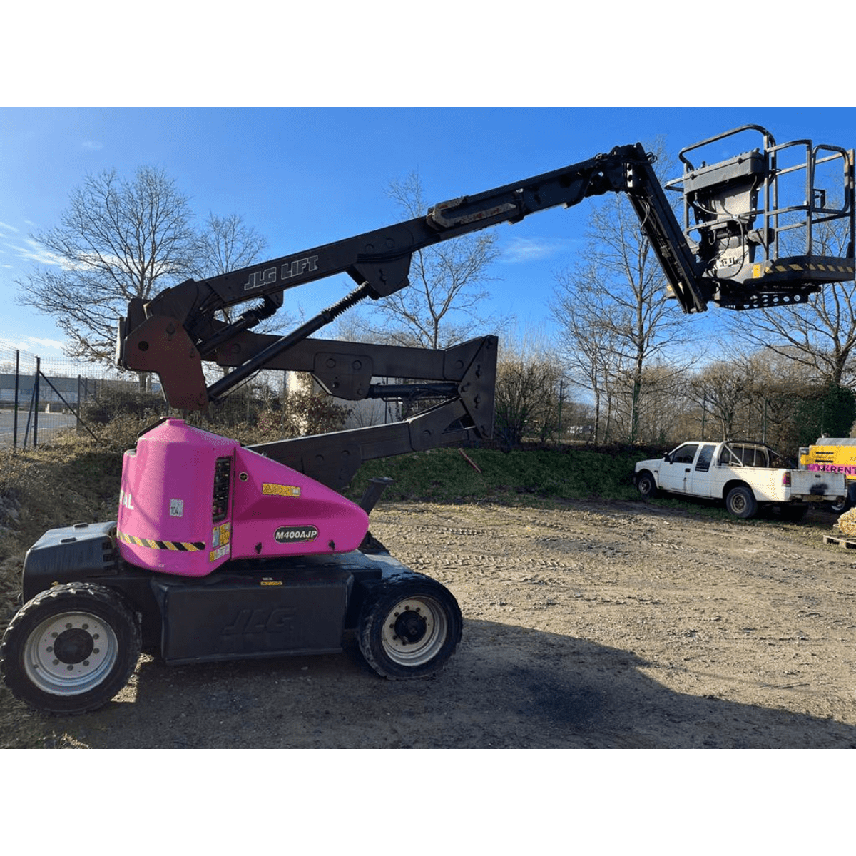 Nacelle articulée Hybride 14m JLG M400AJP