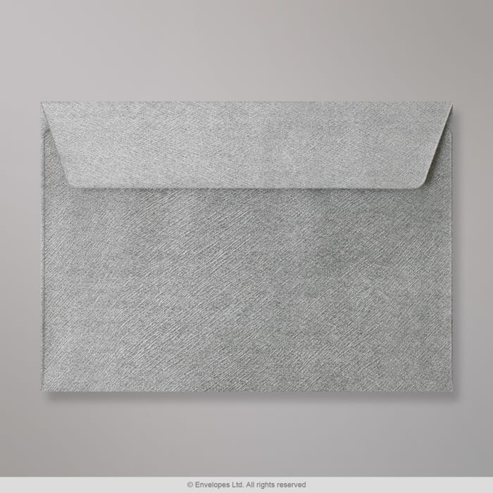 Envelope prateado texturizado brilhante 162x229 mm (C5)