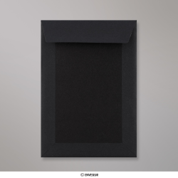 Täysin musta pahvitaustainen kirjekuori 229x162 mm (C5)