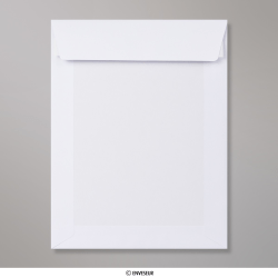 Envelope branco com cartolina ao dorso branco 240x185 mm