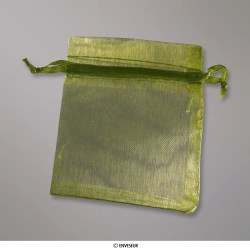 Armeijanvihreä organzapussi 90x70 mm