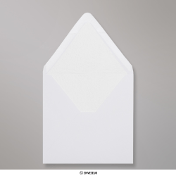 Weißer Briefumschlag mit Weißem Papier-Innenfutter 160x160 mm