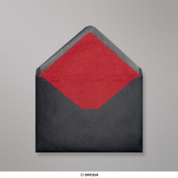Envelope preto forrado com papel vermelho áspero 114x162 mm (C6)