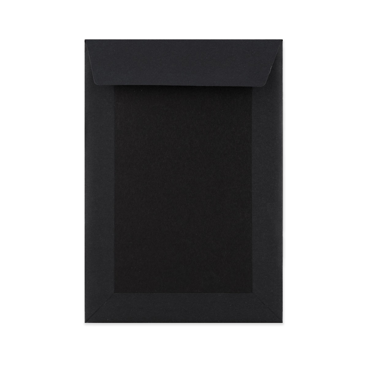 229x162 mm (C5) Helsvart kuvert med pappbakstöd