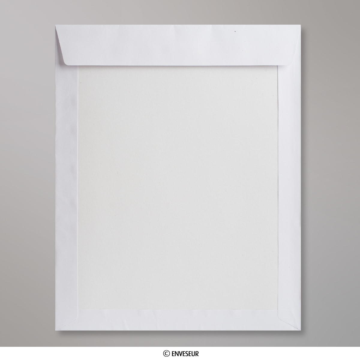 Enveloppe cartonnée blanche A4 23,5 x 34 cm
