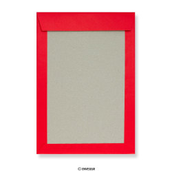 Envelope com papelão de volta em vermelho