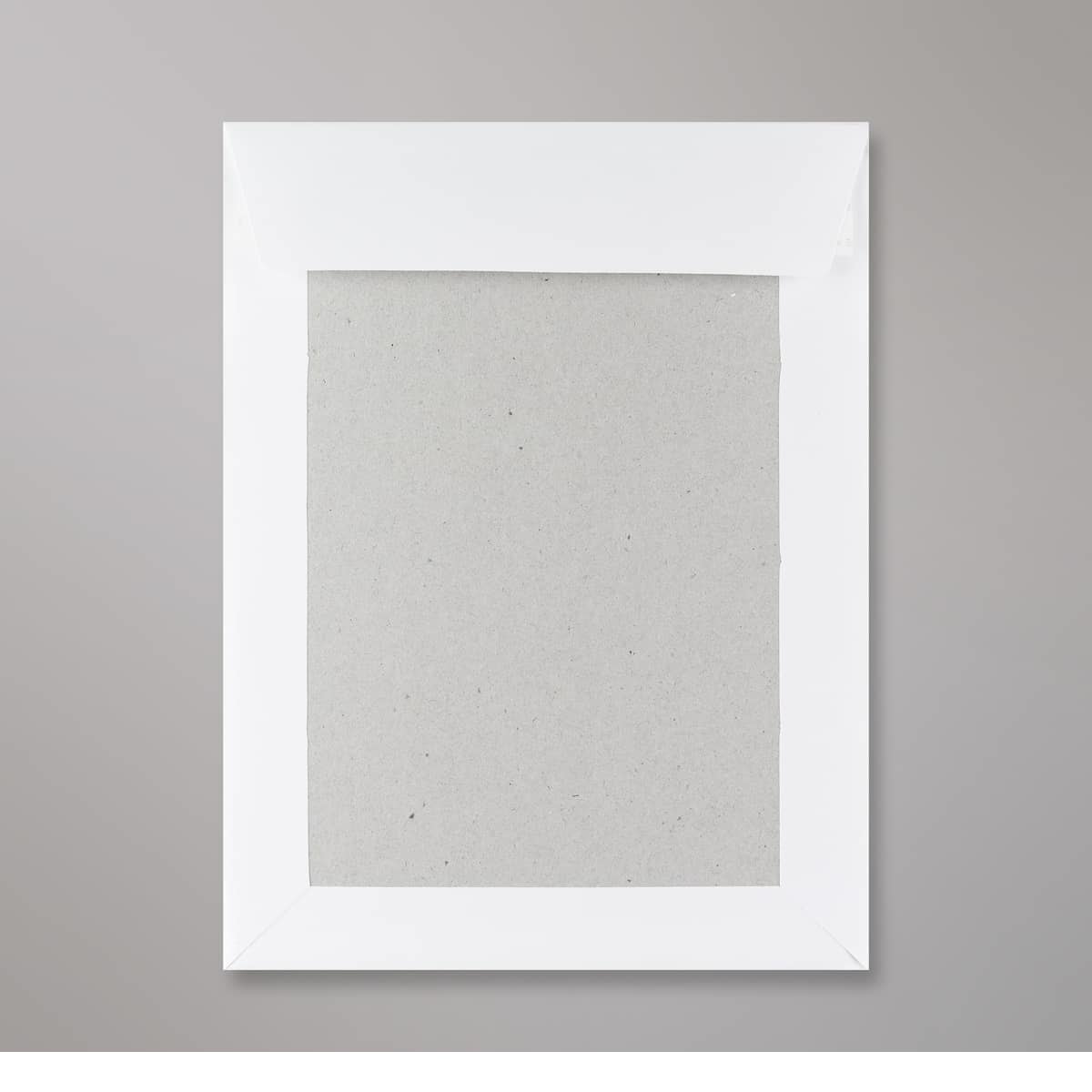Enveloppe blanche - dos cartonné 241x178 mm