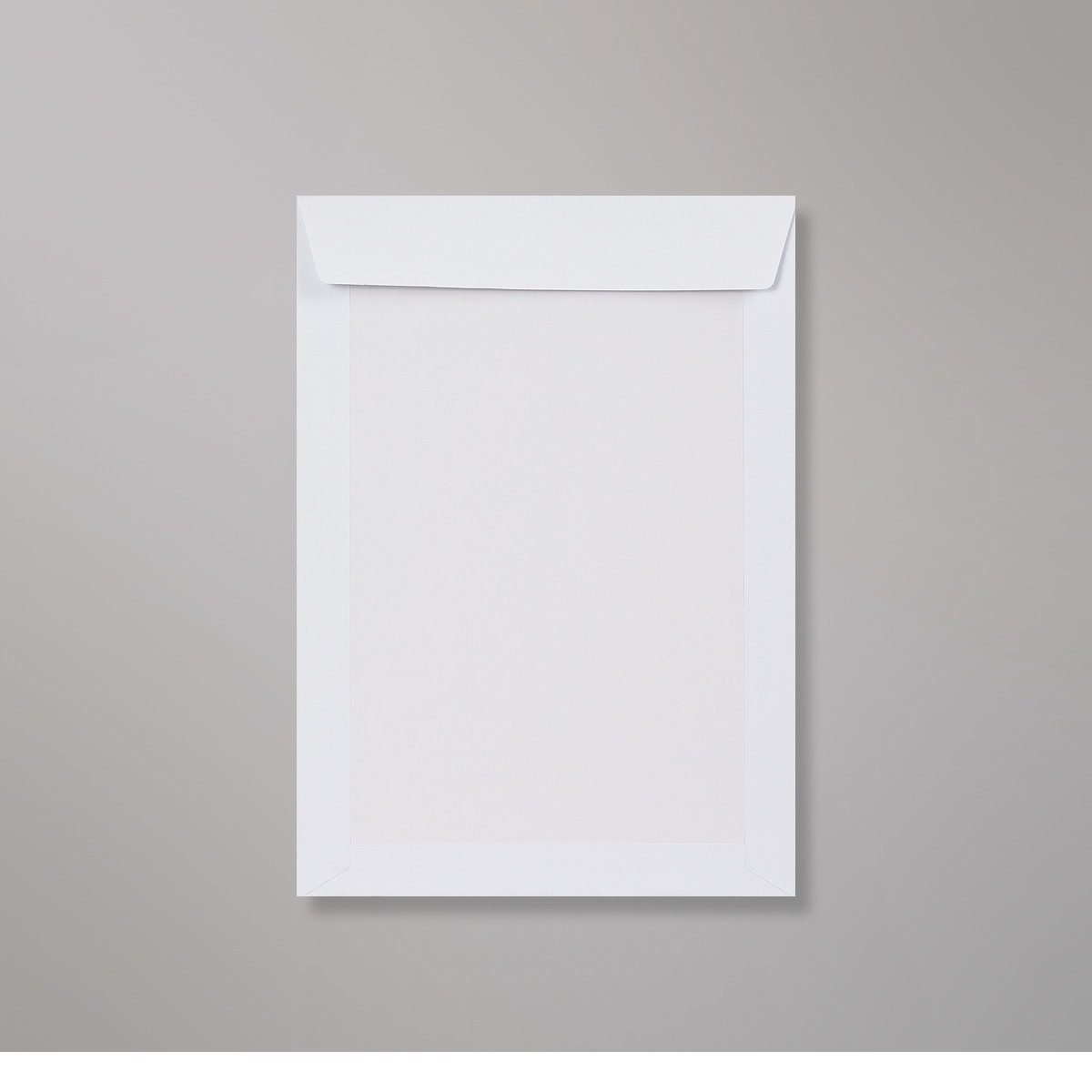 Enveloppe blanche- dos cartonné 324x229 mm (C4)