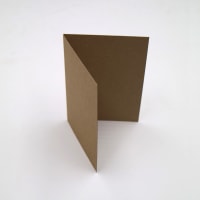 A6 Carton plié kraft recyclé propre (350 g/m²)