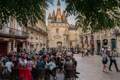 Experience Bordeaux’s wine, produce and entertainment along the banks of the Garonne