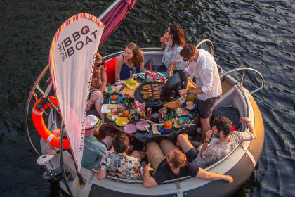 Sailing fun for all on your own Skuna BBQ Boat