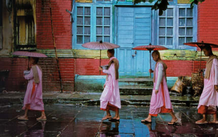 A unique opportunity to travel Burma with Steve McCurry to explore your passion for photography