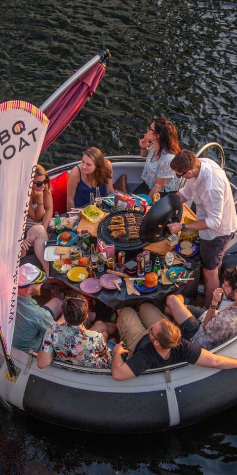 Sailing fun for all on your own Skuna BBQ Boat Sailing fun for all on your own Skuna BBQ Boat