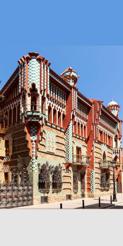 Stay at 19th century single-family summer house, Gaudí