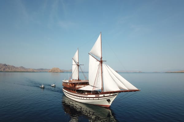 A perfect unison between ancient craftsmanship and contemporary luxury yacht