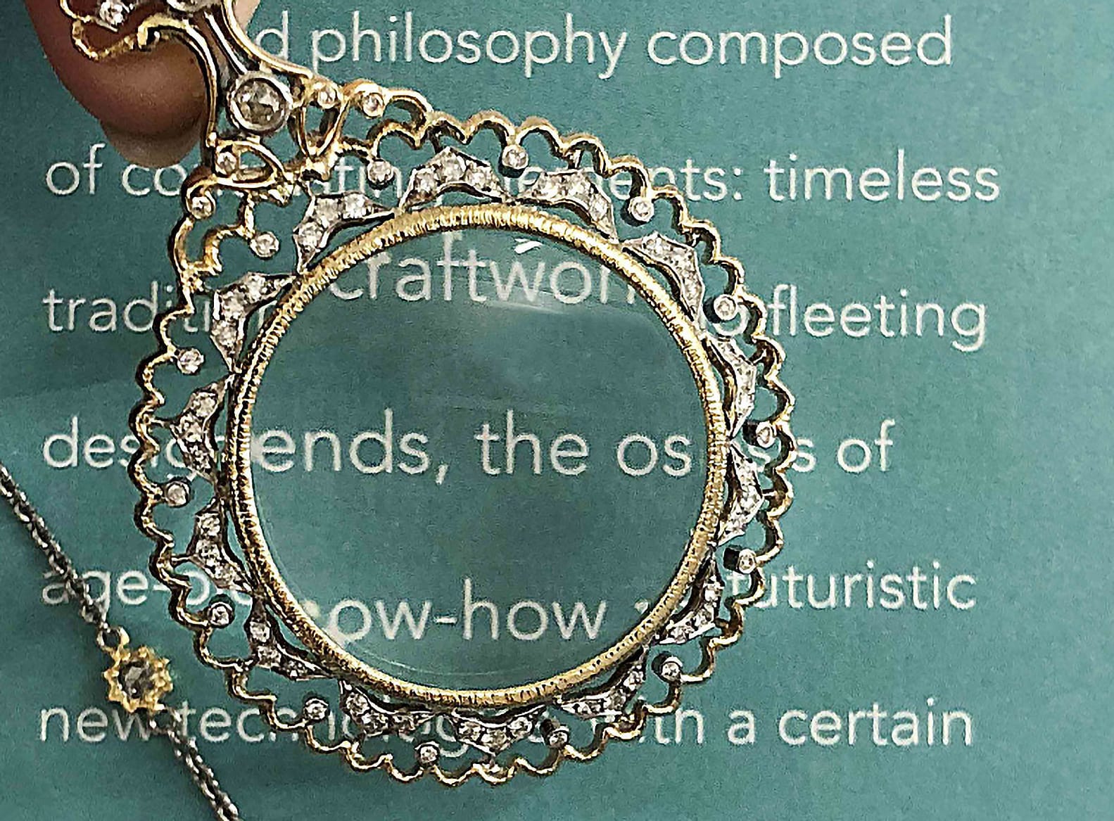Renaissance Style Diamond Magnifier Pendant 放大鏡項鍊 | 賀澤高級訂製珠寶 Renaissance Style Diamond Magnifier Pendant 放大鏡項鍊 | 賀澤高級訂製珠寶