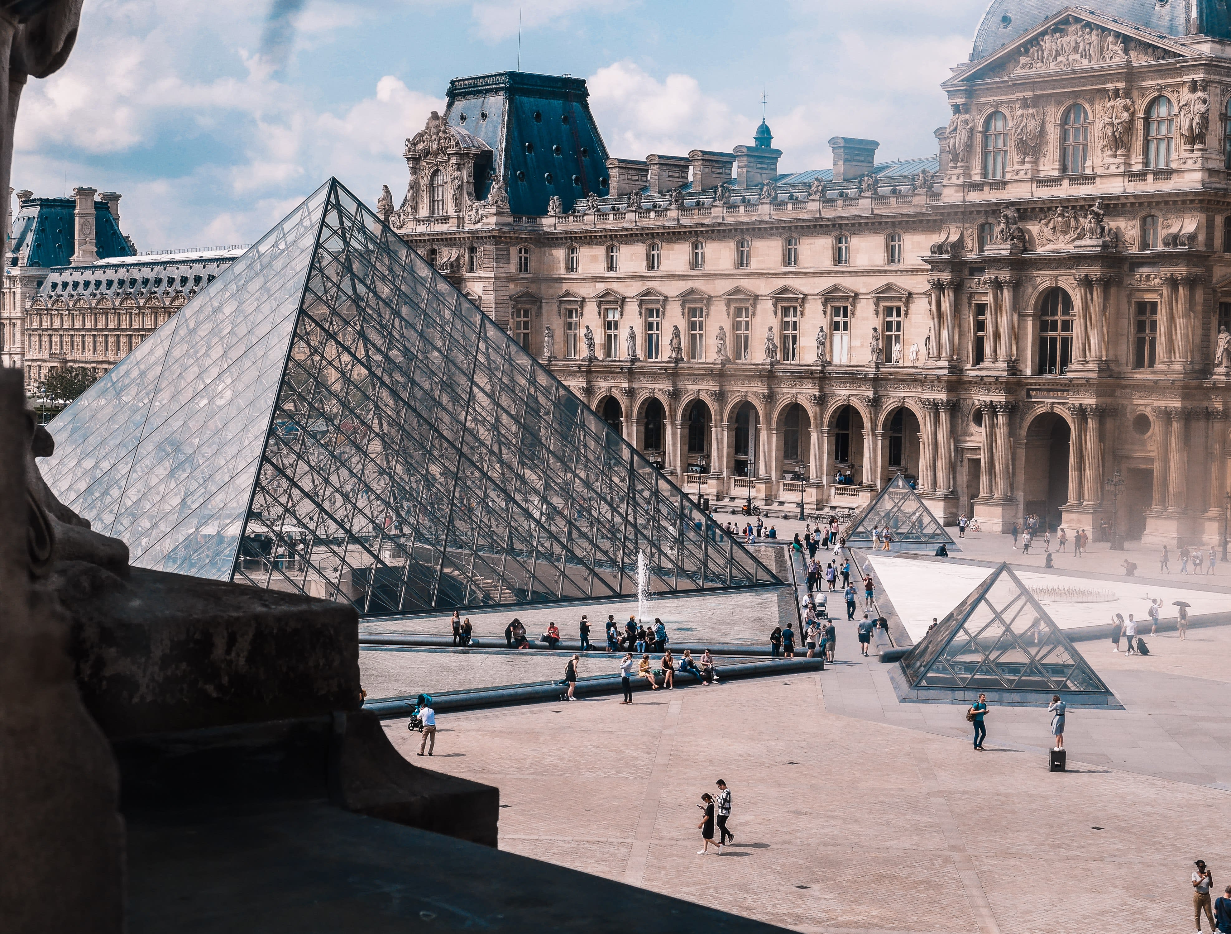 羅浮宮復甦之慶 Newly renovated Musée du Louvre awakens, celebrates by cellist Camille Thomas and Mona Lisa up close(圖4)