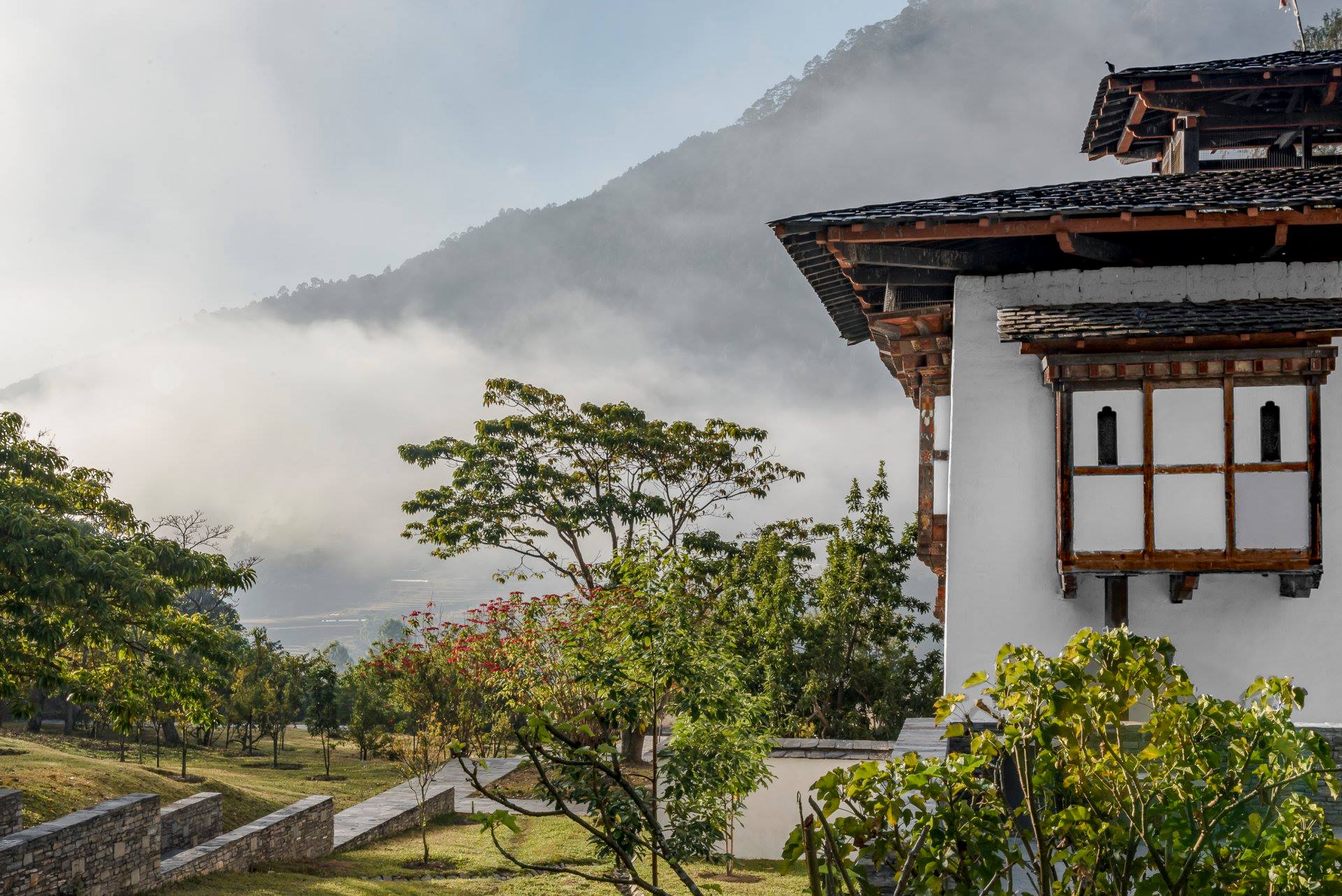 Experience the pristine, Buddhist heritage through monastery and ancient temples, Himalayan journey of Bhutan Kingdom.  Amankora(圖21)