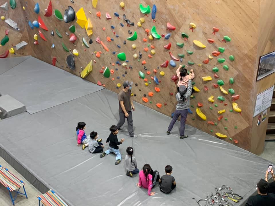 Olympic-size indoor rock climbing facility, adventurous and precious experience for families to share(圖7)