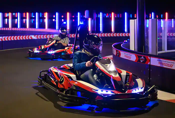 Whip around the largest race track at sea, experience otherworldly virtual reality wonderland, spectacular Tony Award and Broadway hits.  Norwegian Encore Cruise(圖2)