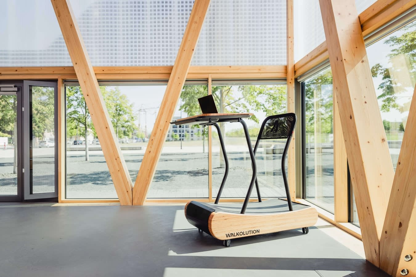 Treadmill at your work station, stay in shape and productive(圖6)