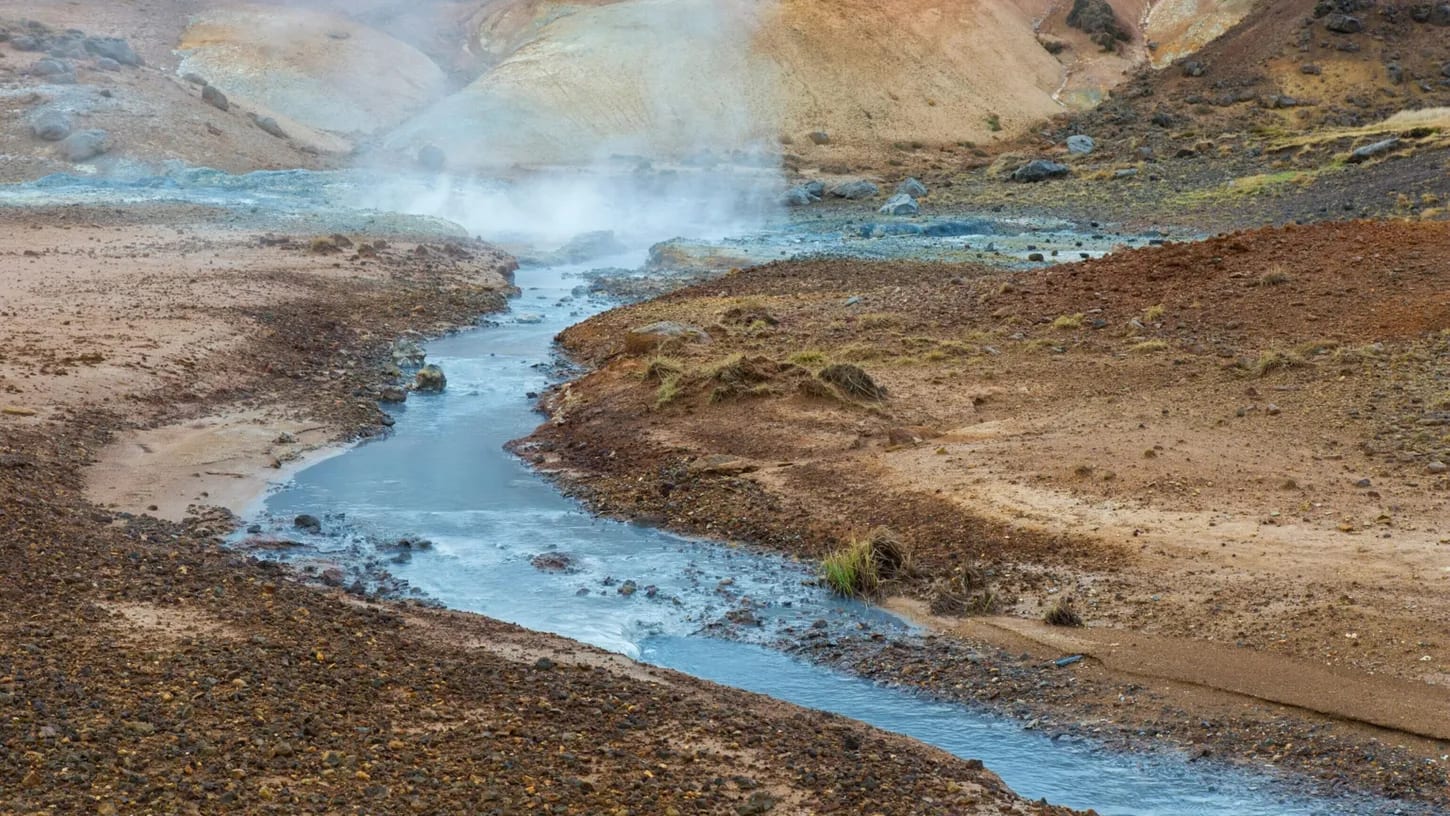 The molten rock beneath Reykj…