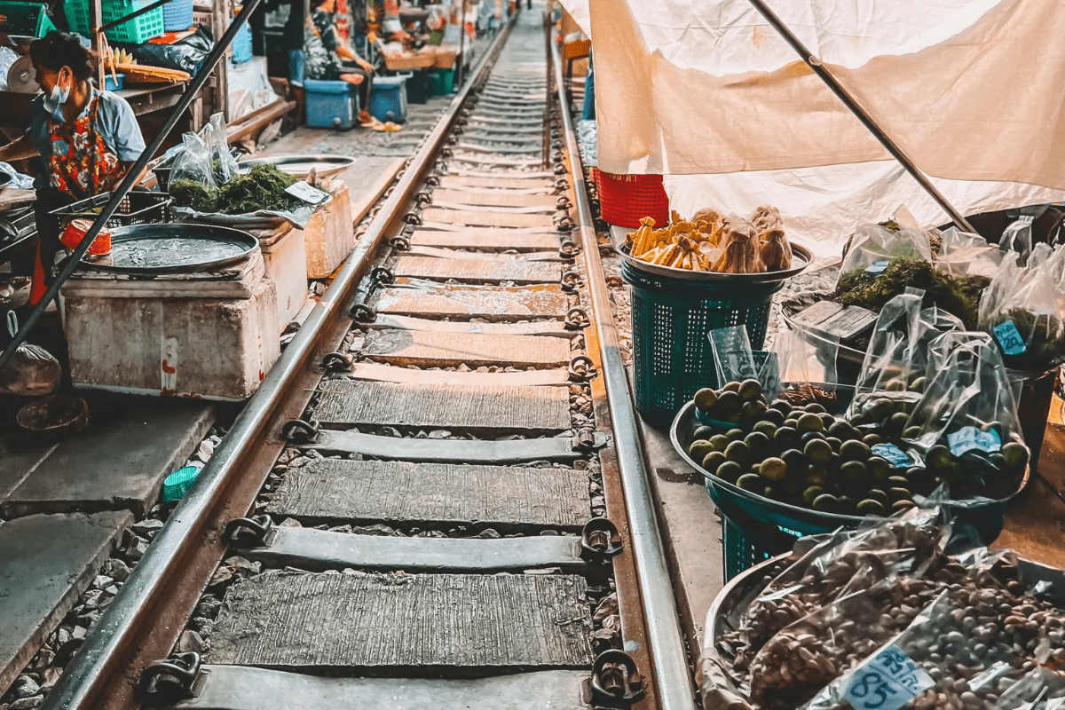 Maeklong Railway Market