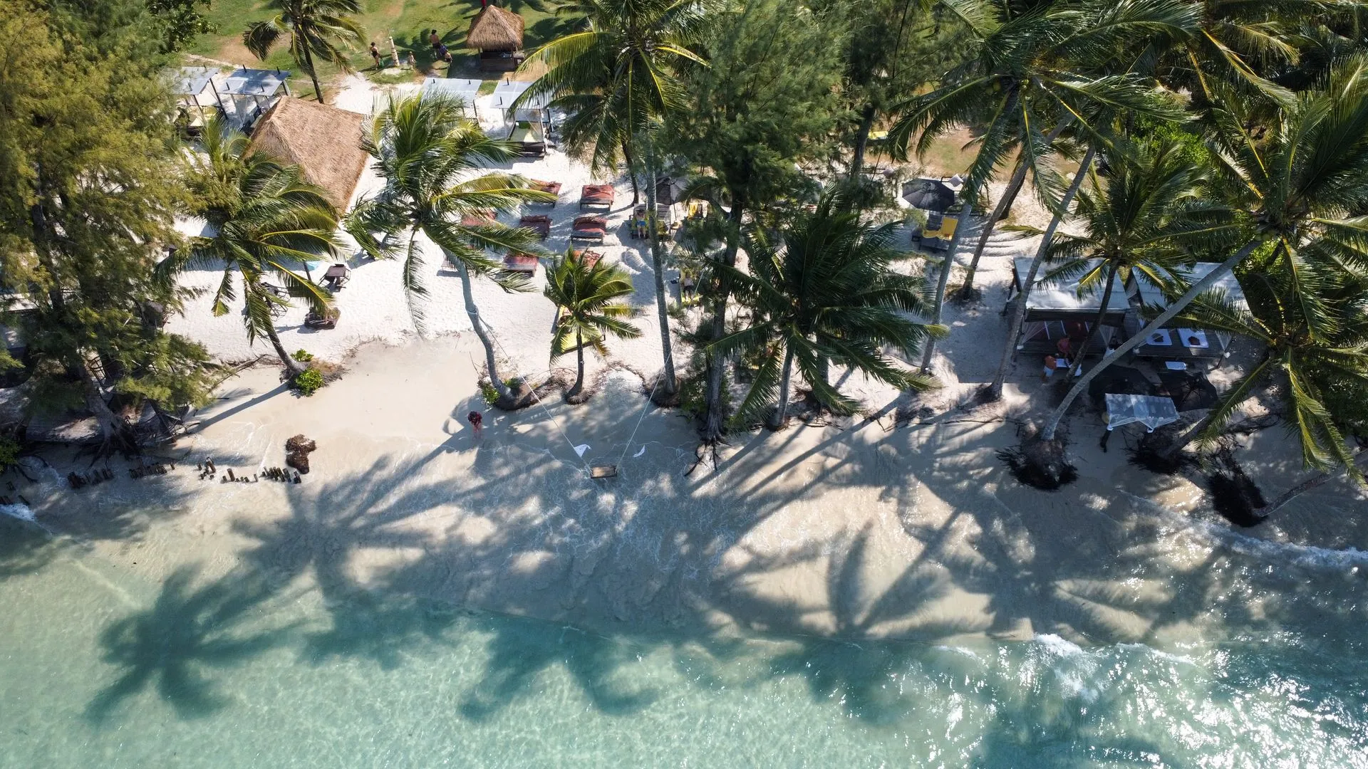 Koh Kood türkisblaues Wasser aus der Vogelperspektive