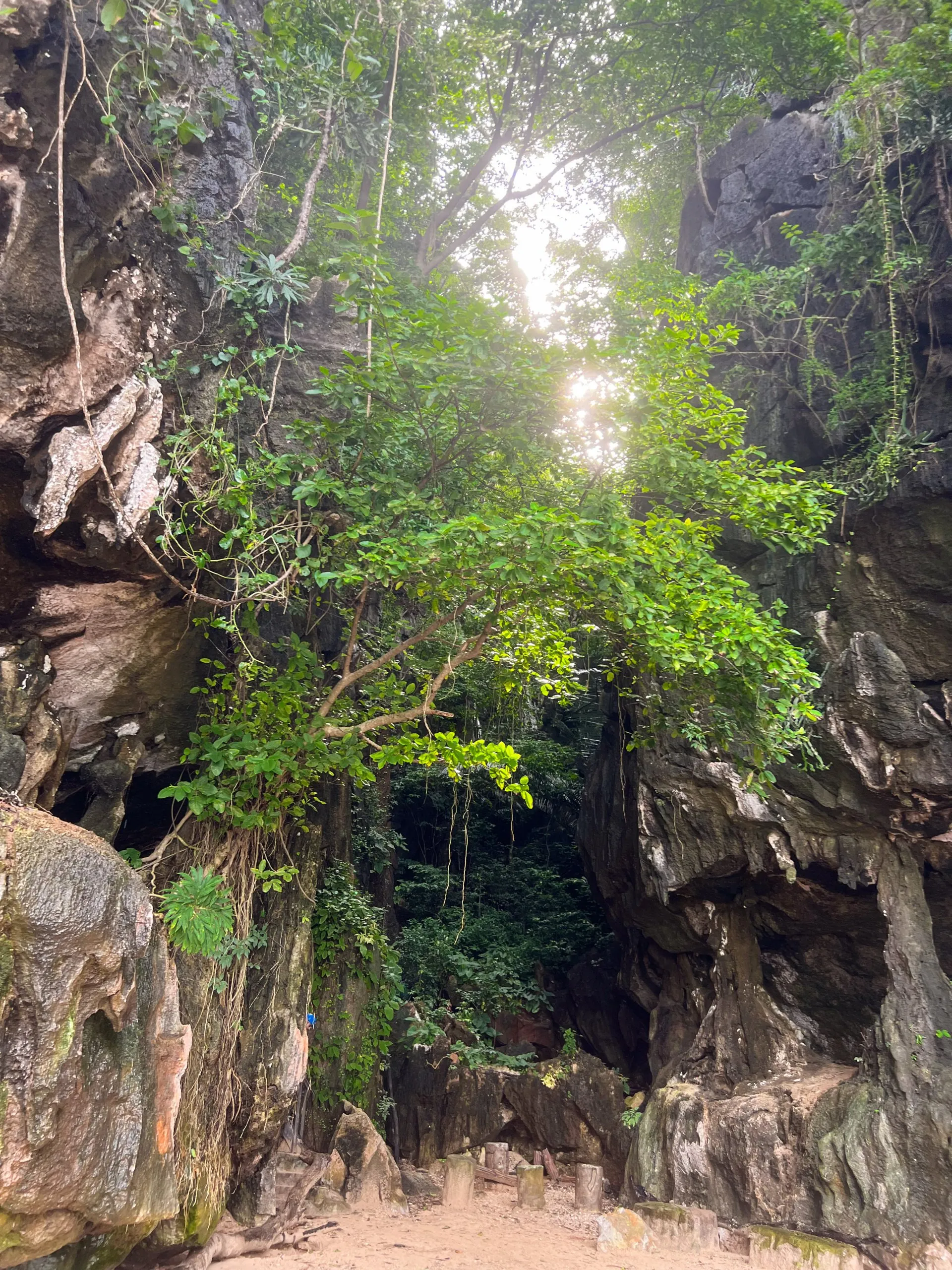 Höhle James Bond Island