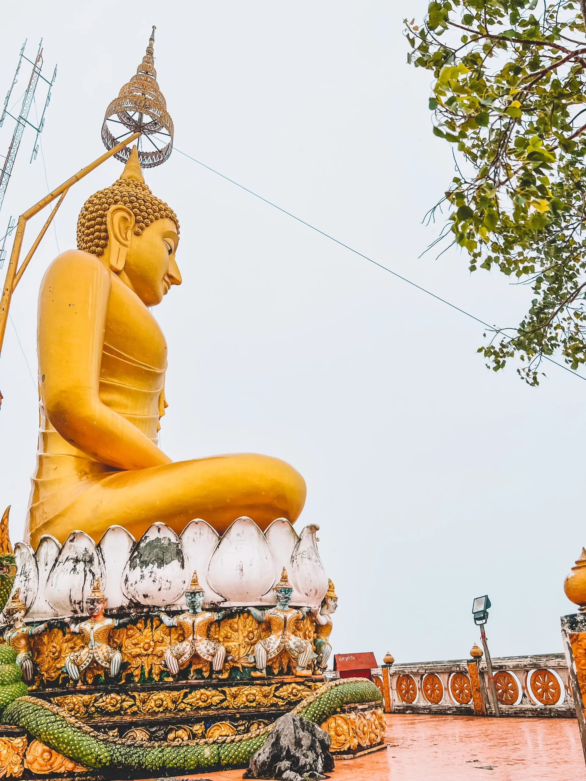 Wat Tham Sua Krabi Treppe